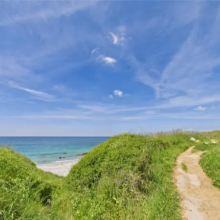 -ty Caya- Belle Contemporaine Vue Holiday home