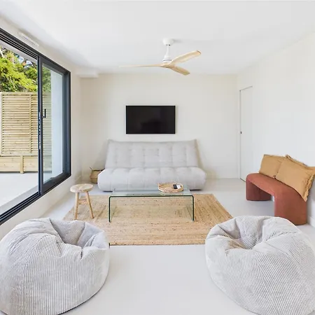-ty Caya- Belle Contemporaine Vue Holiday home *